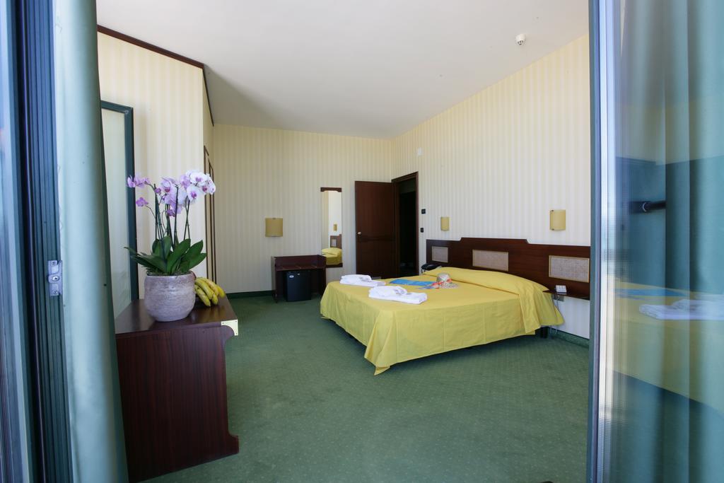 Club Esse Mediterraneo - Camere 2
