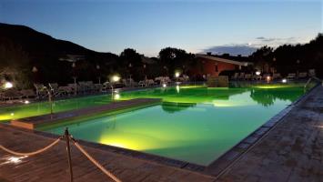 Hotel Cover
