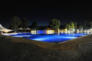 Hotel Cover
