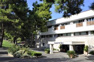 Hotel Cover