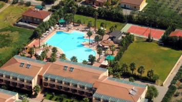 Hotel Cover