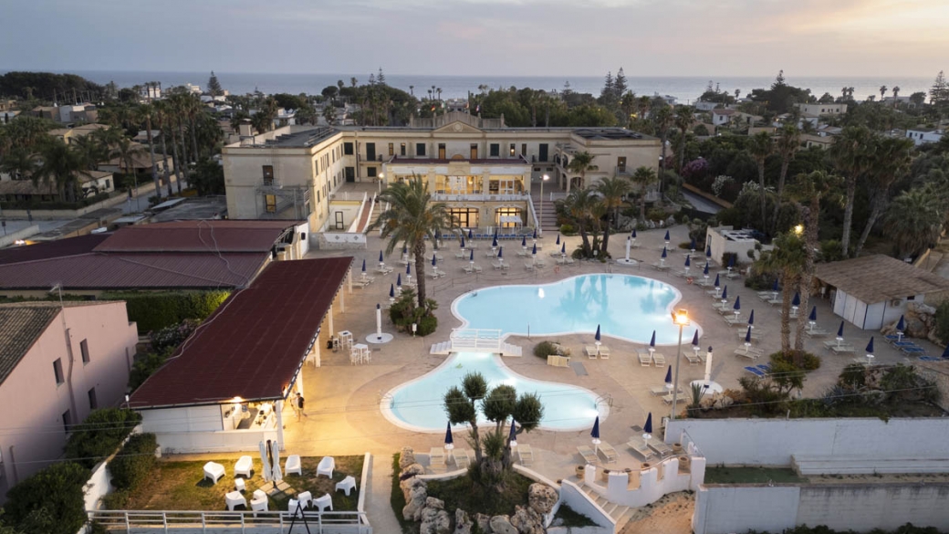 Delfino Beach Hotel - Panorama 1