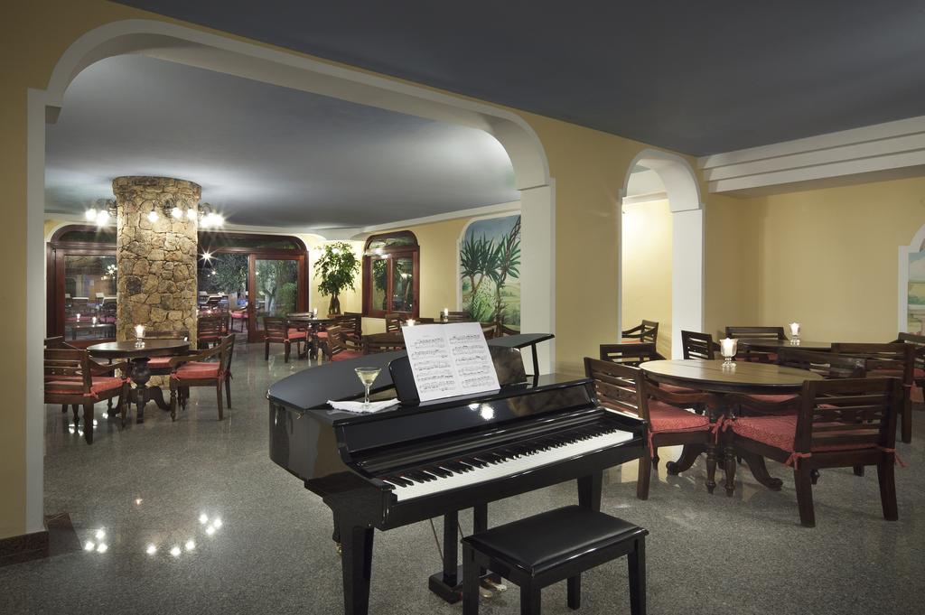 I Giardini di Cala Ginepro Hotel Resort - Interni 2