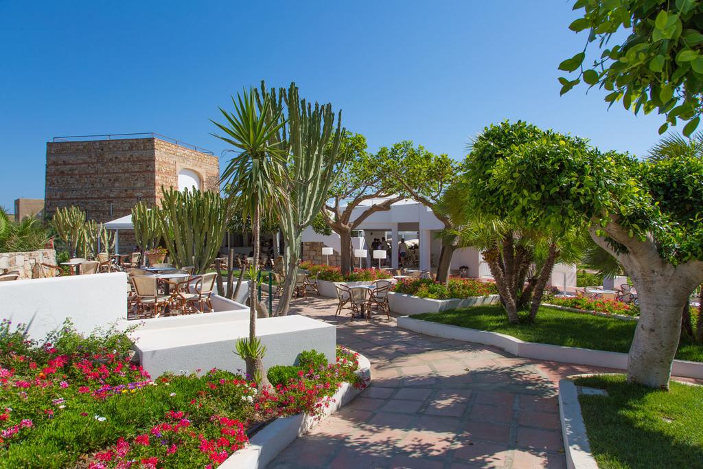Mangia’s Resort Pollina - Esterni 7