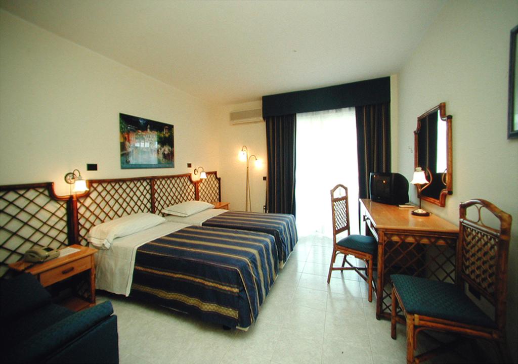 Pugnochiuso Resort - Hotel del Faro - Camere 1