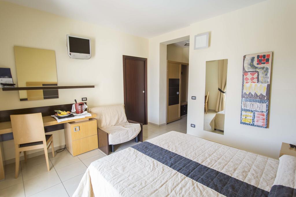 Ticho's Hotel - Camere 6
