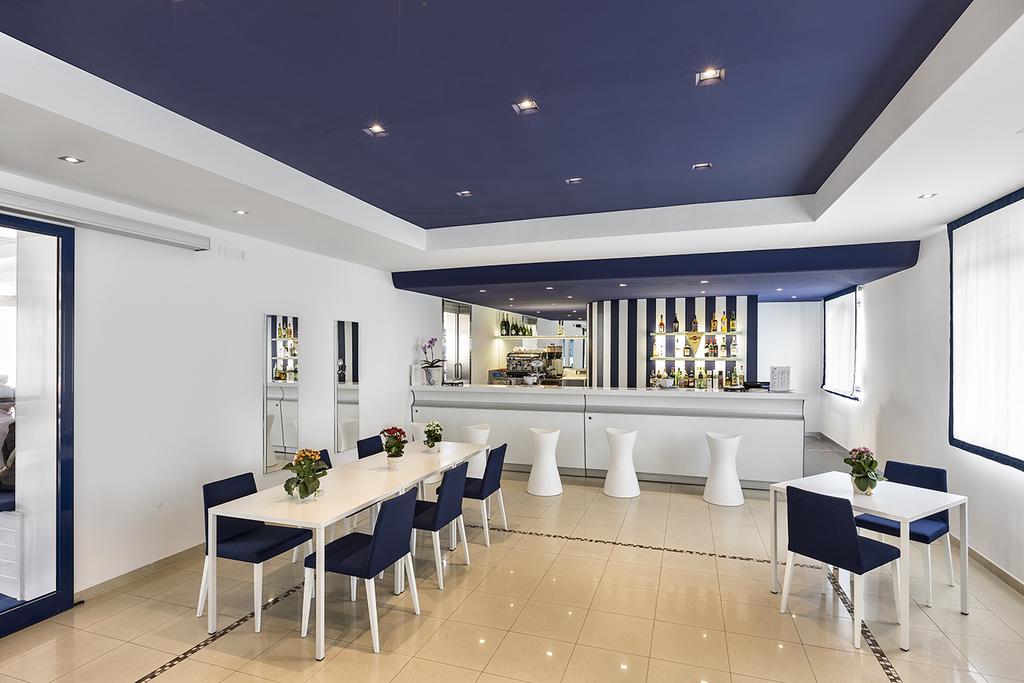 Ticho's Hotel - Interni 3