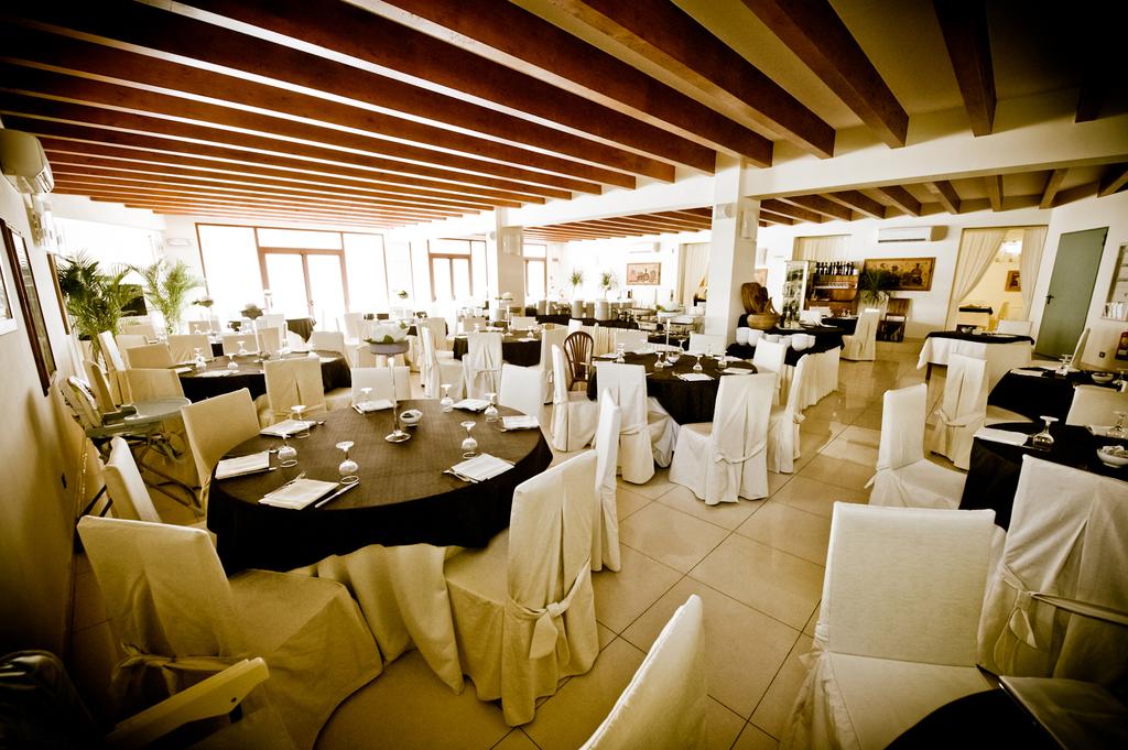 Ticho's Hotel - Ristorazione 1