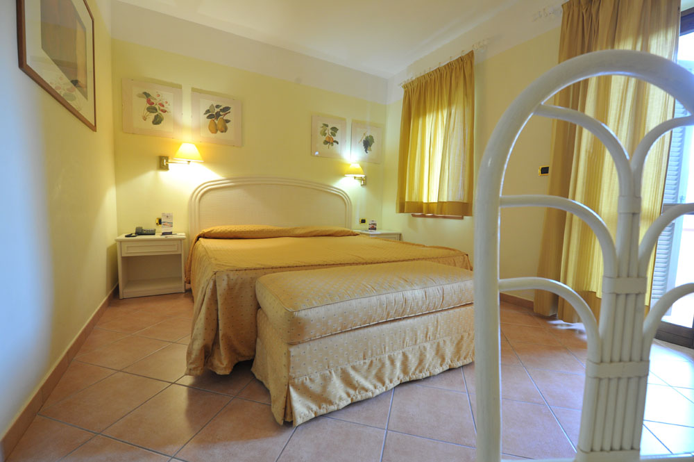 Villaggio Torre del Faro - Camere 4